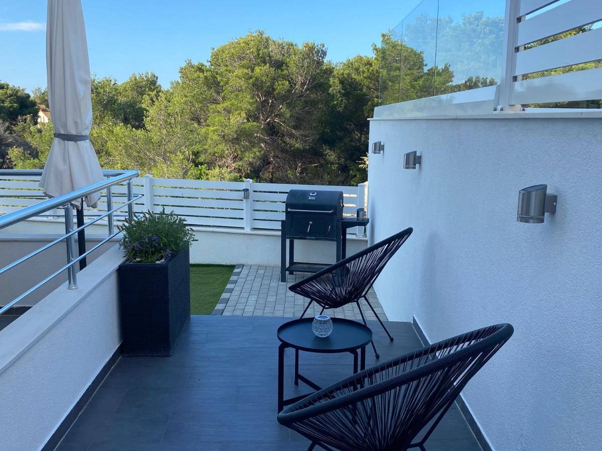 Ada Vis Apartments Extérieur photo